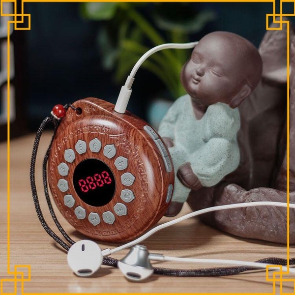 Máy Niệm Phật Nghe Pháp gắn thẻ Q8