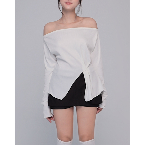 Molni, Áo thun trễ vai tay dài form rộng, WT0101