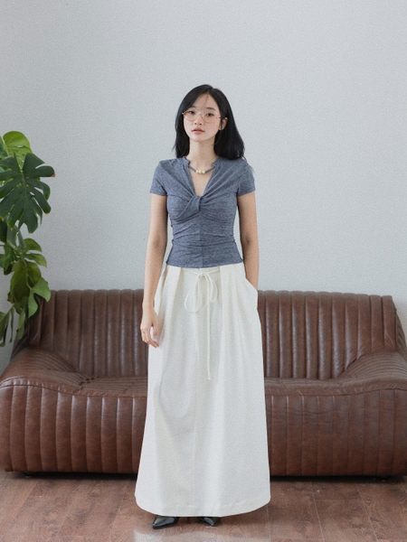 Seleen, Áo thun co dãn kiểu cổ chữ V chi tiết xâu chuỗi, WT0162