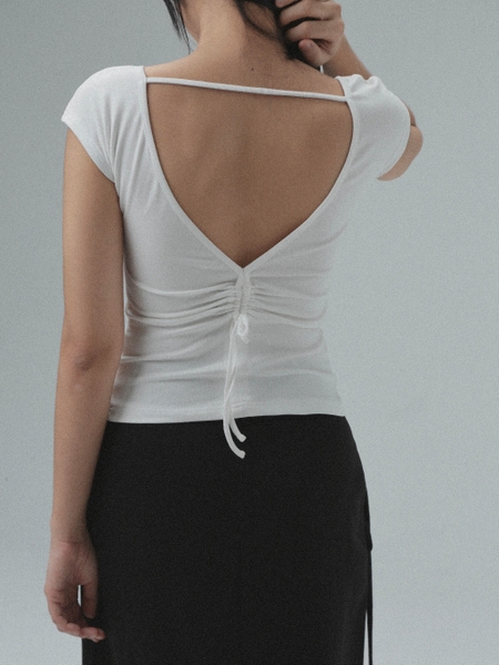 Seleen, Áo thun ôm body cổ ngang thiết kế hở lưng dây buộc, WT0170