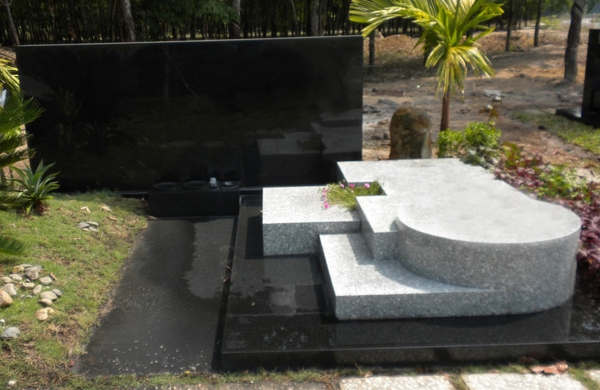 Mộ Bằng Đá Granite Việt Nam 1