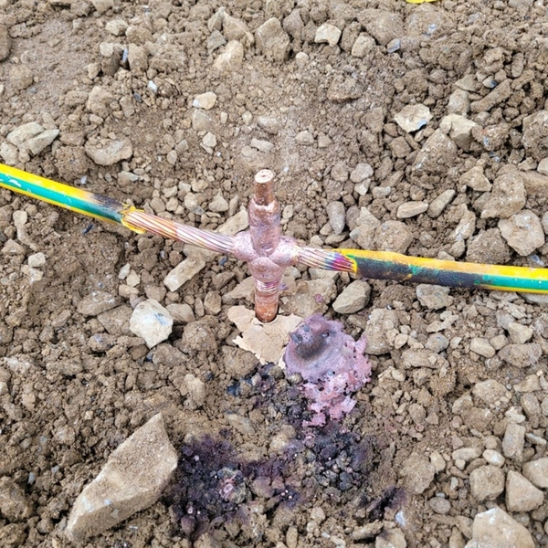 Thuốc hàn hóa nhiệt là gì? Ứng dụng – Tiêu chuẩn – Lựa chọn đúng cho hệ thống tiếp địa