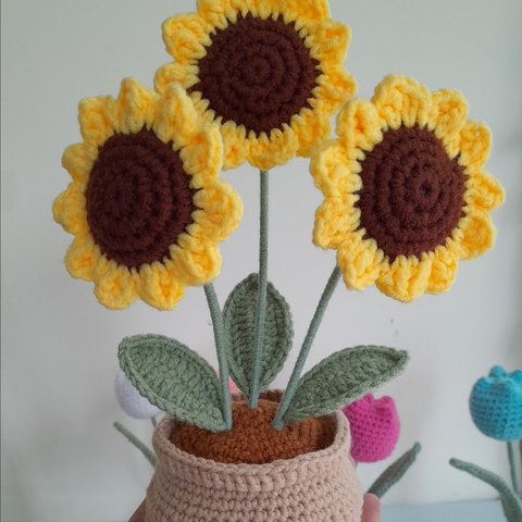 BÓ HOA TUYLIP BẰNG LEN HANDMADE YUKISHOP YK17