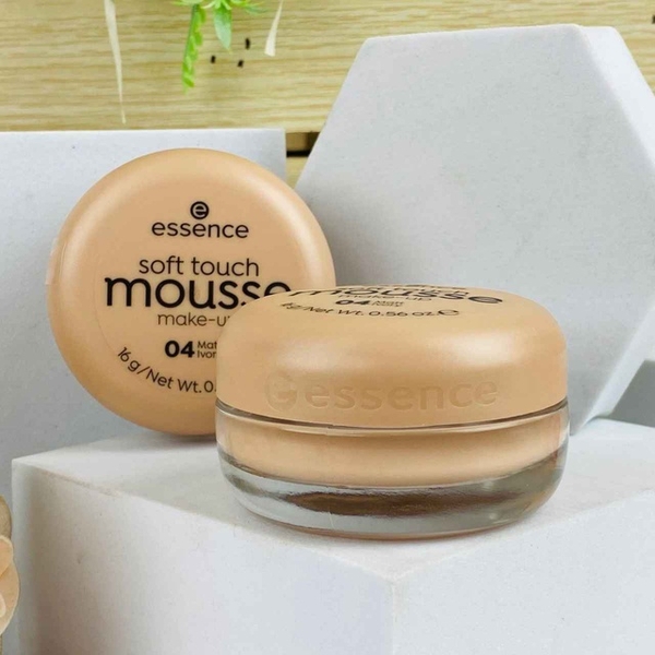 PHẤN TƯƠI ĐỨC SOFT TOUCH MOUSSE - ESSENCE
