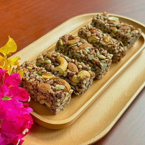 THANH GẠO LỨT MIX HẠT DINH DƯỠNG NHÀ LÀM 500G - WINNIE HOUSE