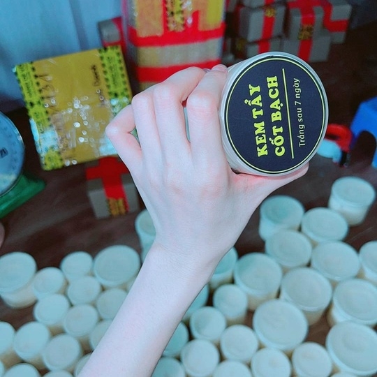 KEM TẨY TRẮNG DƯỠNG DA CỐT BẠCH 250G -GDN