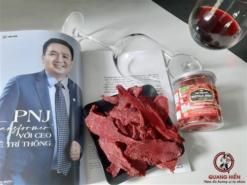 Thịt trâu khô -Buffalo Jerky vị ớt hiểm  Thương hiệu: QUANG HIỂN 