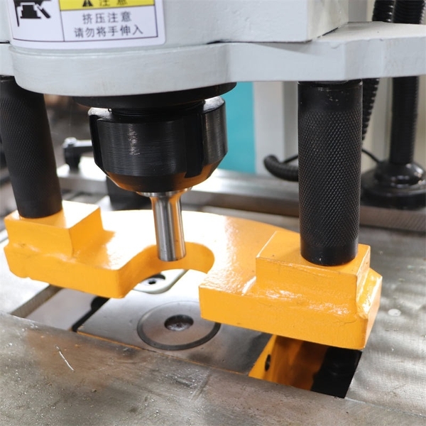 đầu khoan Máy đột thủy lực xi lanh đơn
