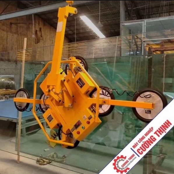 may-hit-nang-kinh-xbr-600kg