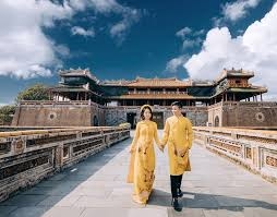 ĐÀ  NẴNG _ CỐ  ĐÔ  HUẾ