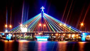 ĐÀ  NẴNG _ CỐ  ĐÔ  HUẾ