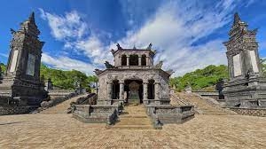 ĐÀ  NẴNG _ CỐ  ĐÔ  HUẾ