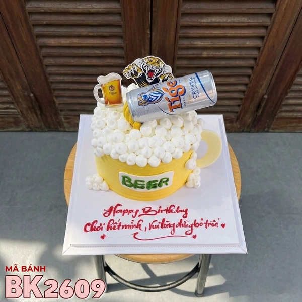 Bánh kem BK2609 lon bia độc lạ chúc mừng sinh nhật chồng yêu