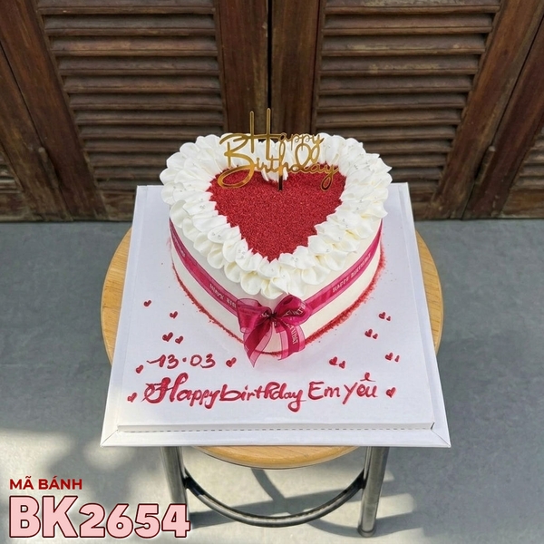 Bánh kem BK2654 trái tim nhung đỏ thắt nơ hồng lãng mạn mừng sinh nhật em yêu