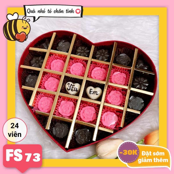 Hộp Socola Valentine trái tim 24 viên có ngăn FS73