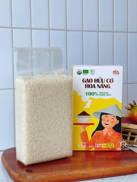 Gạo hữu cơ Hoa Nắng vàng lúa chín 1kg