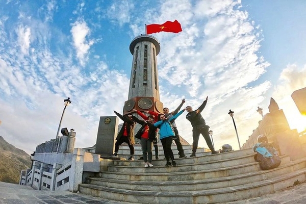 Hà Giang - Sông Nho Quế  - Khuổi Mi 3N4D - Tour xe máy 3 (1 khách tự đi 1 xe máy riêng)