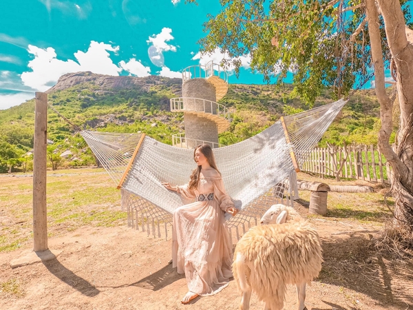 TOUR 3 NGÀY 2 ĐÊM - KHÁM PHÁ TP BIỂN NHA TRANG ( Giảm Ngay 20% , Hành Trình Hấp Dẫn Khám Phá Hang Rái Vườn Nho - Vịnh Nha Trang)