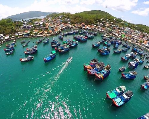DU THUYỀN EMPEROR CRUISES - HÀNH TRÌNH KHÁM PHÁ VỊNH NHA TRANG (DAY CRUISE)