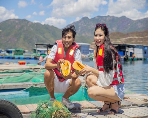 DU THUYỀN EMPEROR CRUISES - HÀNH TRÌNH KHÁM PHÁ VỊNH NHA TRANG (DAY CRUISE)