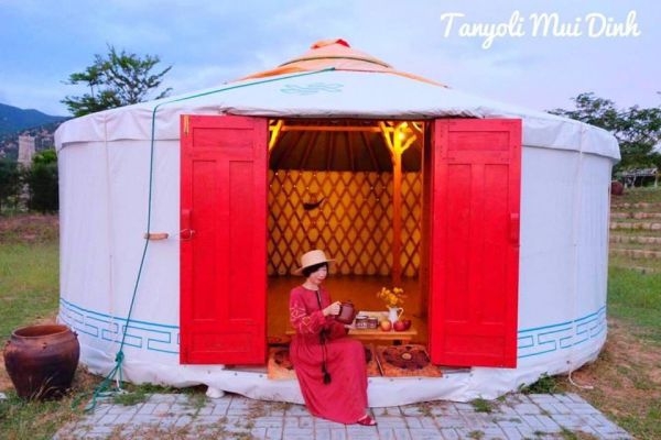 KHÁM PHÁ LÀNG MÔNG CỔ TANYOLI ( Ưu Đãi Giảm Ngay 20%)