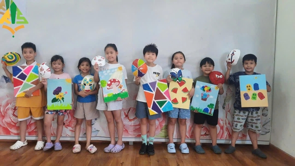 A Colorful and Satisfying Highlight of the Summer Program!