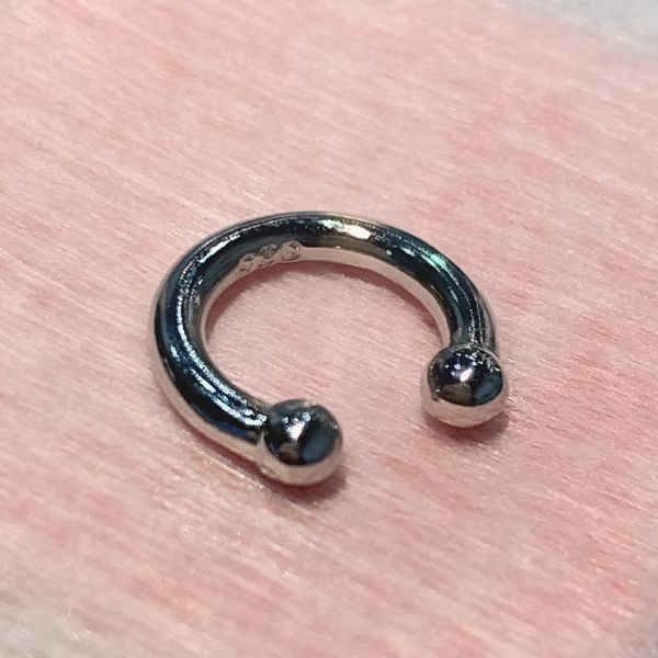 Khuyên kẹp chữ U không cần bấm lỗ 8mm