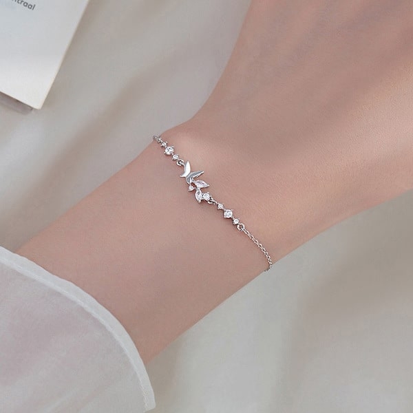 Lắc tay con bướm mix đá - Thời trang Hàn Quốc