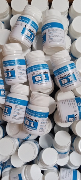 VISTAMIN B1 CHAI 300V