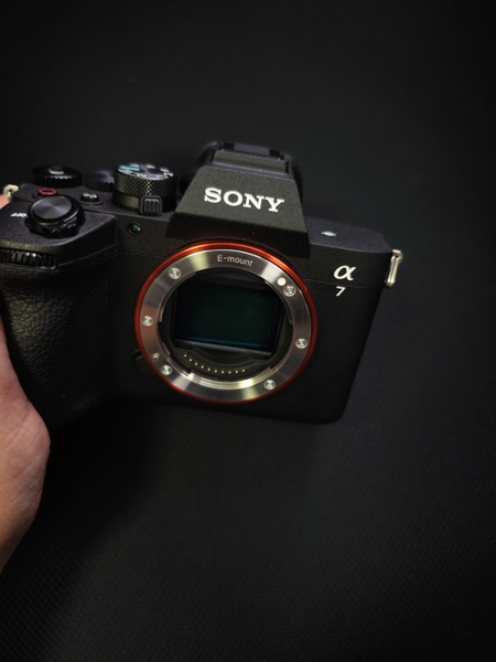 Máy Ảnh Sony A7 Mark V