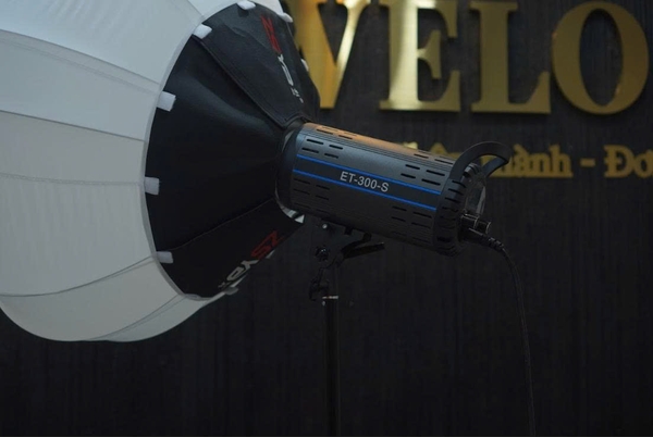Đèn Led Studio ET-300-S