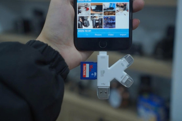 Đầu đọc thẻ i-FlashDevice HD 4in1
