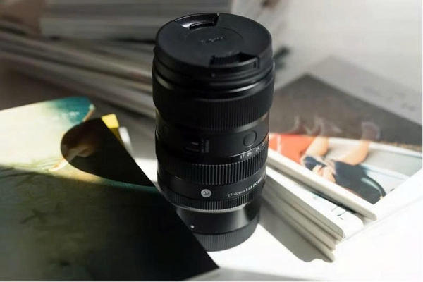 Ống kính Sigma 17-40mm