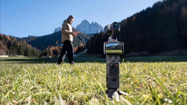 DJI Osmo Pocket 4