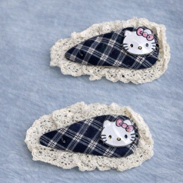 Kẹp mái vải ren Hello Kitty