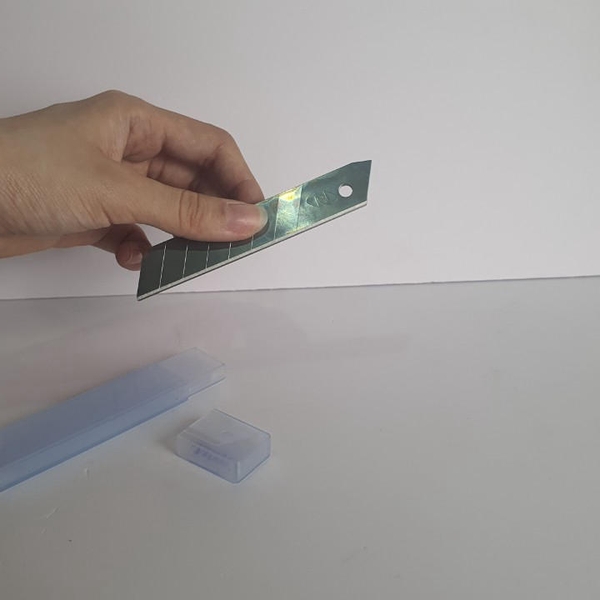 Lưỡi dao rọc giấy lớn TTH