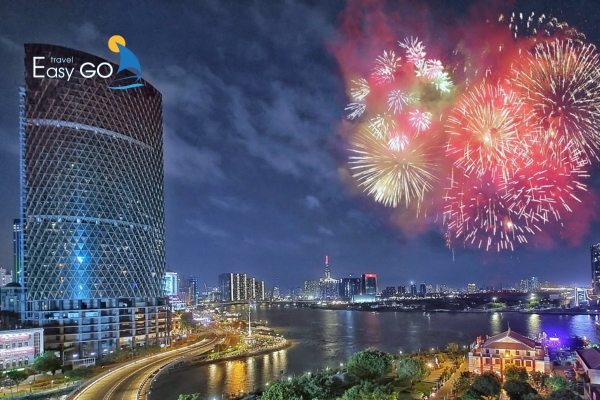 Bắn pháo hoa ngày tết