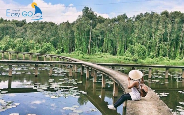 Bạn nên đi du lịch miền Tây theo tour để tiết kiệm chi phí 