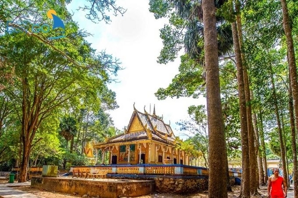 Chùa Dơi là một trong những ngôi chùa nổi tiếng nhất ở Sóc Trăng