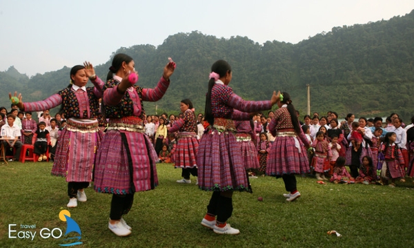 Trải nghiệm các hoạt động, lễ hội của người dân địa phương tại Mộc Châu