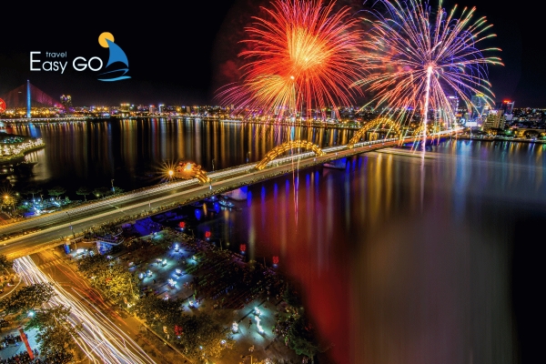 Pháo hoa tại Cầu Rồng - Đà Nẵng 