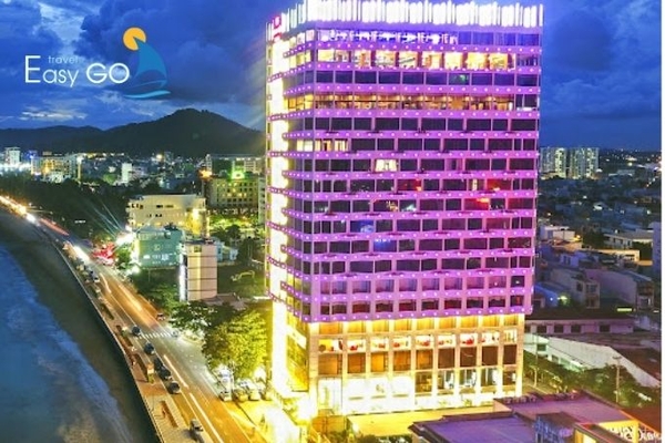  Khách sạn Hương Việt Quy Nhơn