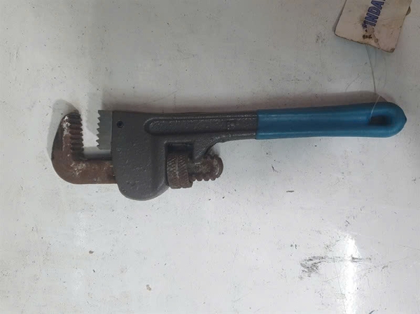 kìm nước 36 inch