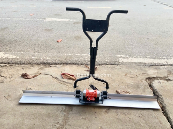 Máy Đầm Thước Chạy Điện Công Suất 120w Thước thép 1,5m