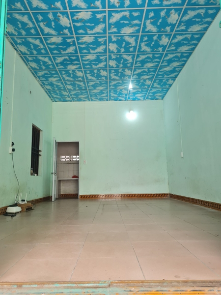 M917 - nhà mặt tiền kinh doanh nhỏ - khu 11 - Quang Trung