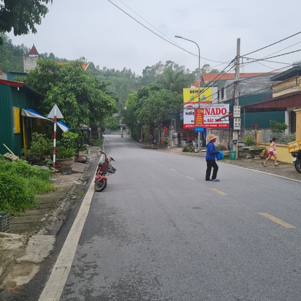 M933 - Nhà mặt tiền kinh doanh - khu 5 - Bắc Sơn