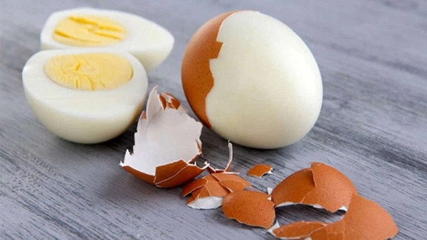 Mẹo luộc trứng cai sữa có thực sự hiệu quả?