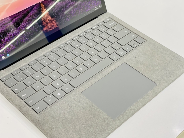 Microsoft Surface Laptop 4