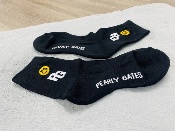 Tất (Vớ) Pearly Gates màu đen phối chữ PG màu vàng cổ trung, set 5
