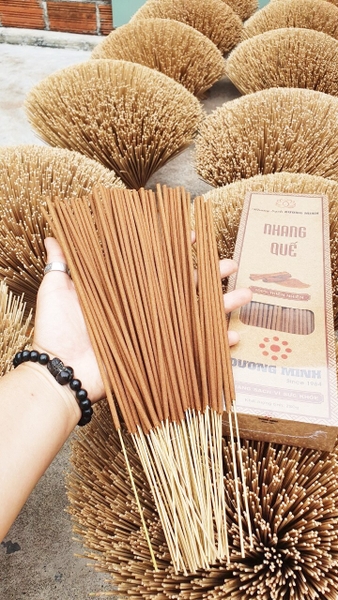 Nhang sạch Quế Dương Minh 30cm 180cây